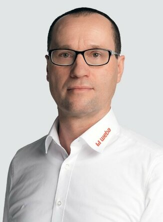 Porträt von Petr Majer, Finanzleiter bei weba Olomouc